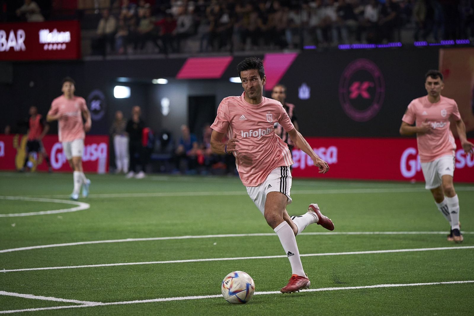 Alberto Bueno durante un partido de la fase regular de la Kings League