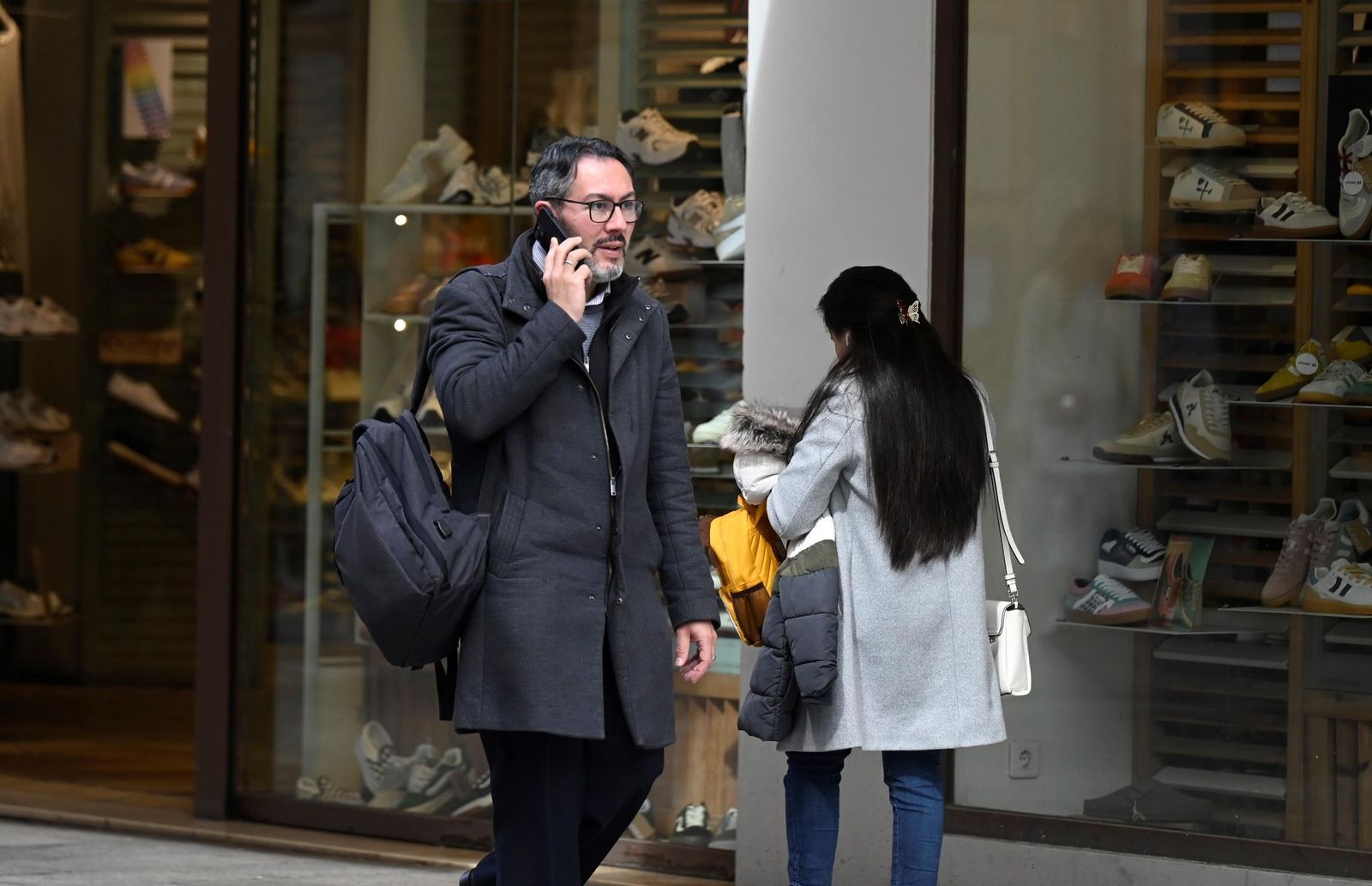 Los cordobeses aprovechan la tregua entre tormentas para salir a la calle, en imágenes