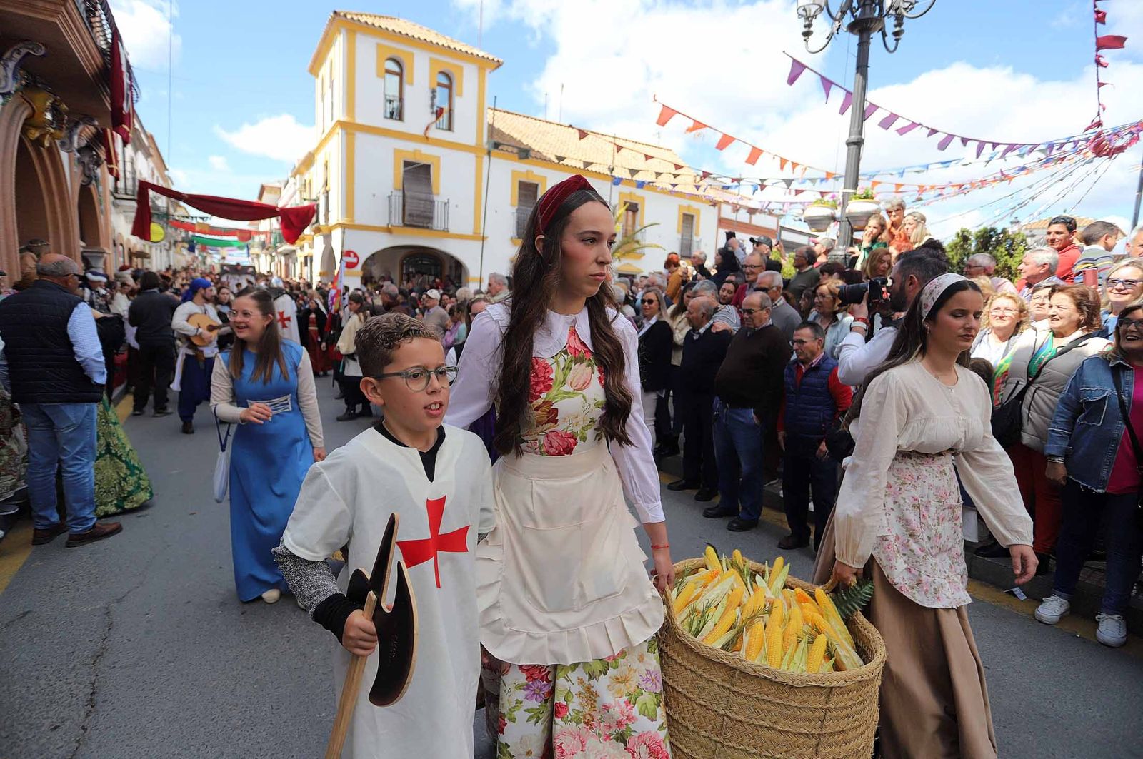 Imágenes del gran ambiente en la Feria Medieval de Palos de la Frontera, Huelva