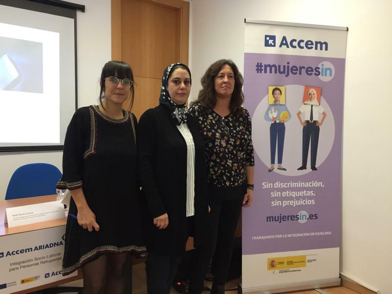 Susana Larios, Mounia Al bahri y María José Sanz presentan la campaña.