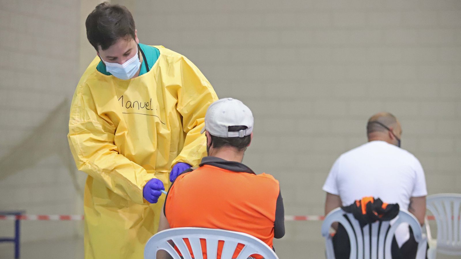 Fotos de la vacunación de estibadores en Algeciras