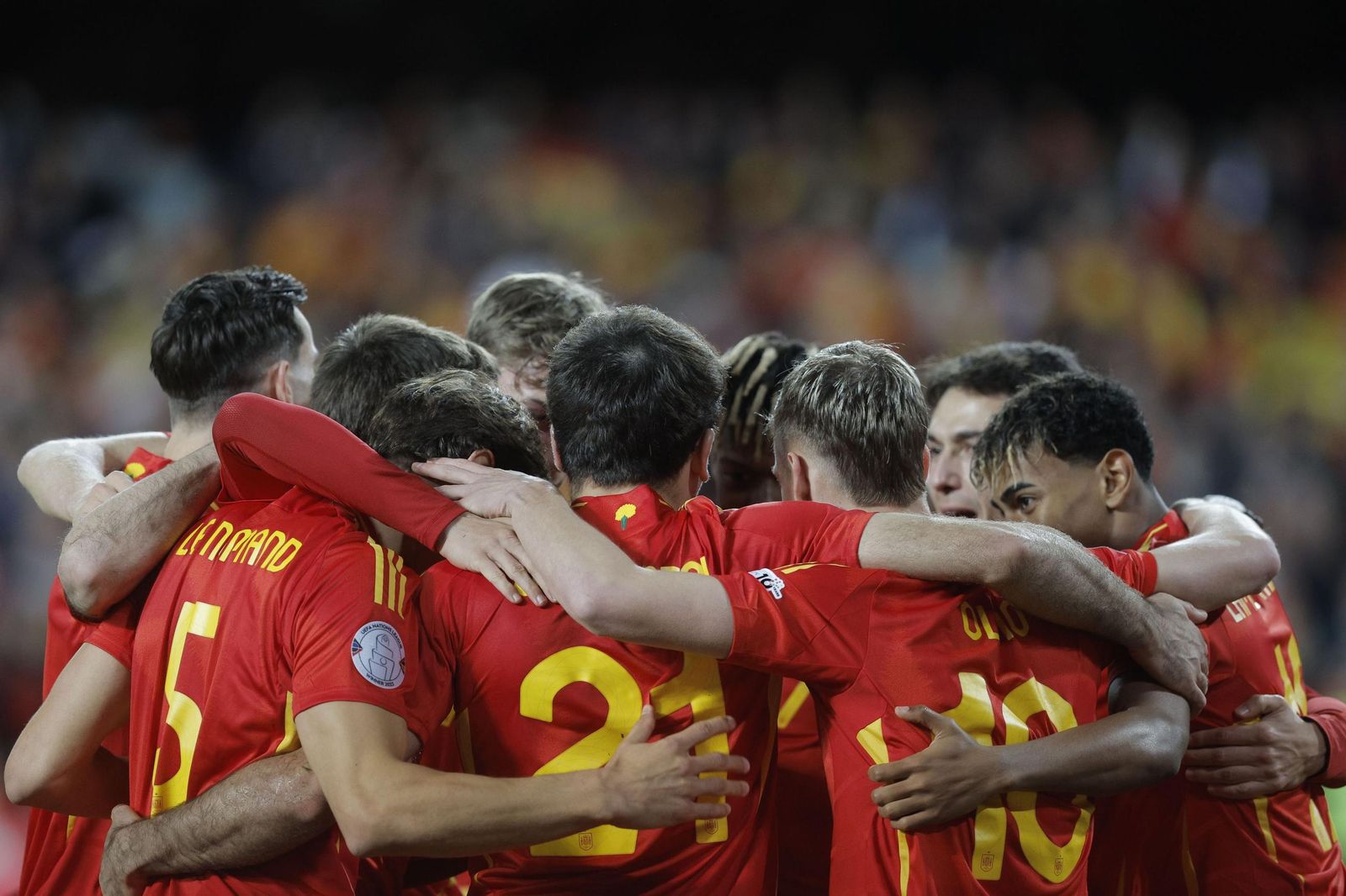 Dean Huijsen, consagración imperial con España