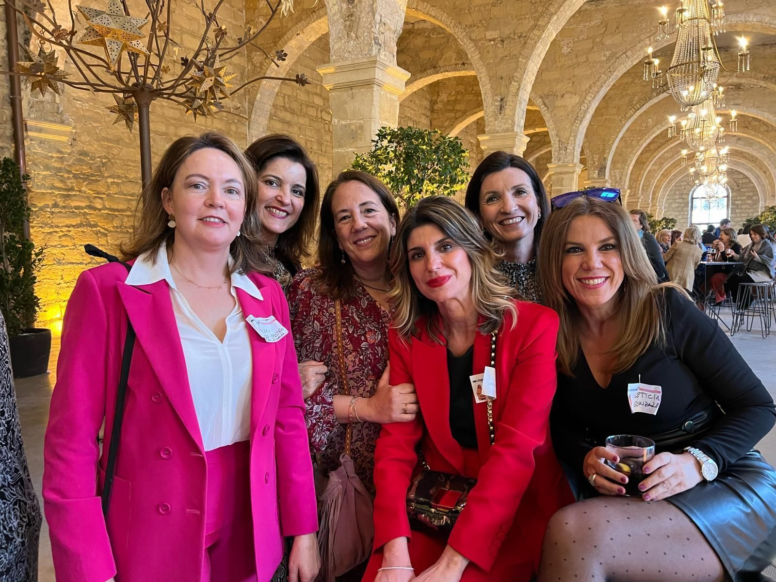 Así fue el gran encuentro por el 75 aniversario del colegio Jesús-María 'El Cuco' en Jerez Así fue el gran encuentro por el 75 aniversario del colegio Jesús-María 'El Cuco' en Jerez