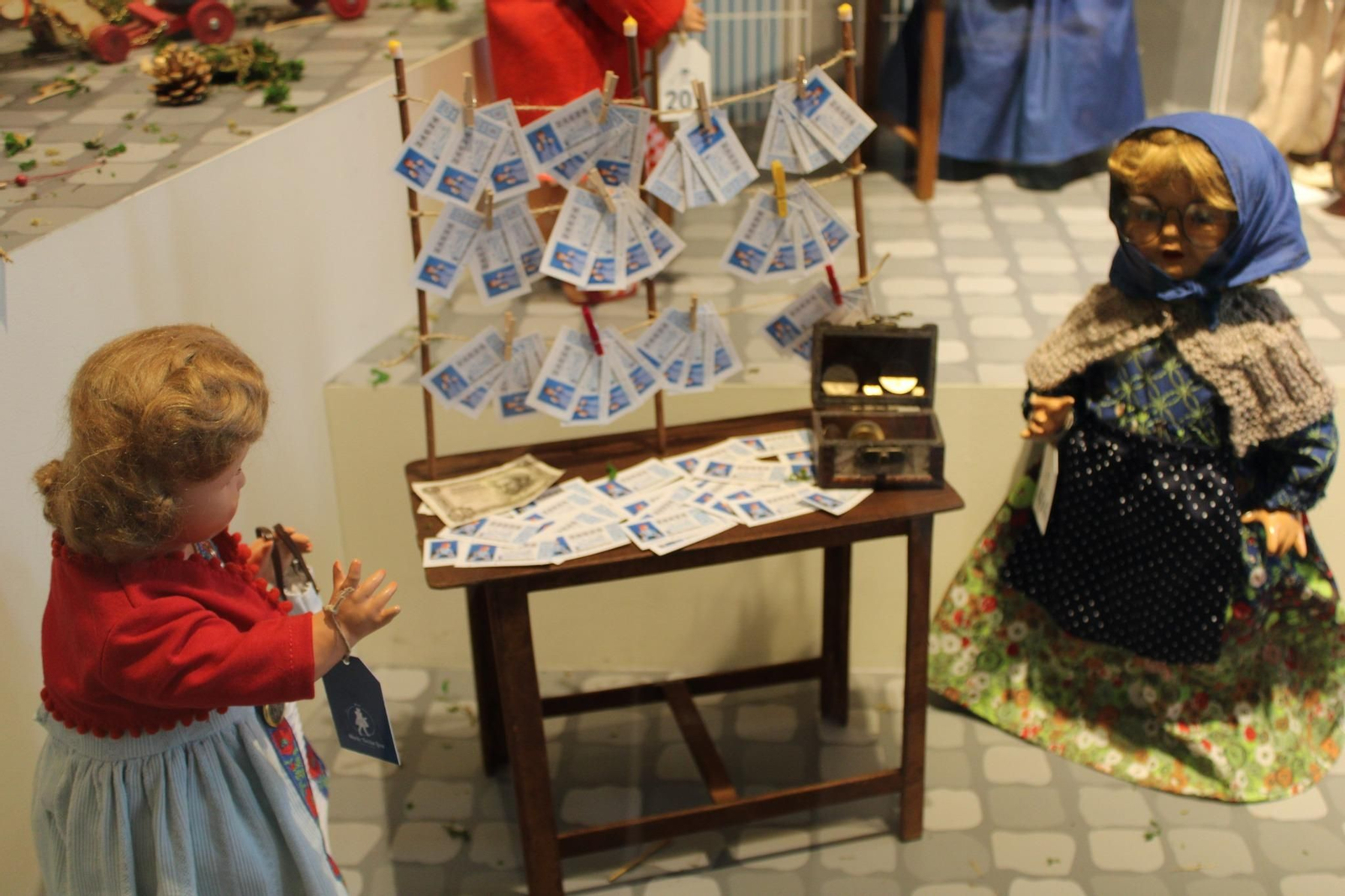 Colección de muñecas María Emilia Lira