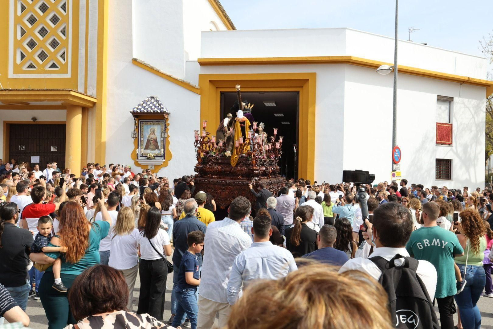 Las imágenes de regreso de las hermandades de la Sed, Candelaria, Paz y Clemencia a sus templos