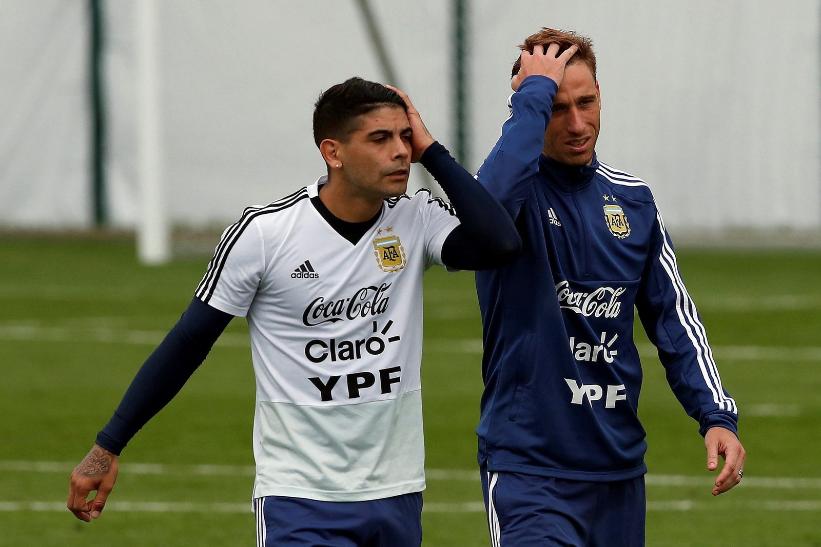 Banega y Biglia, en un entrenamiento con Argentina.
