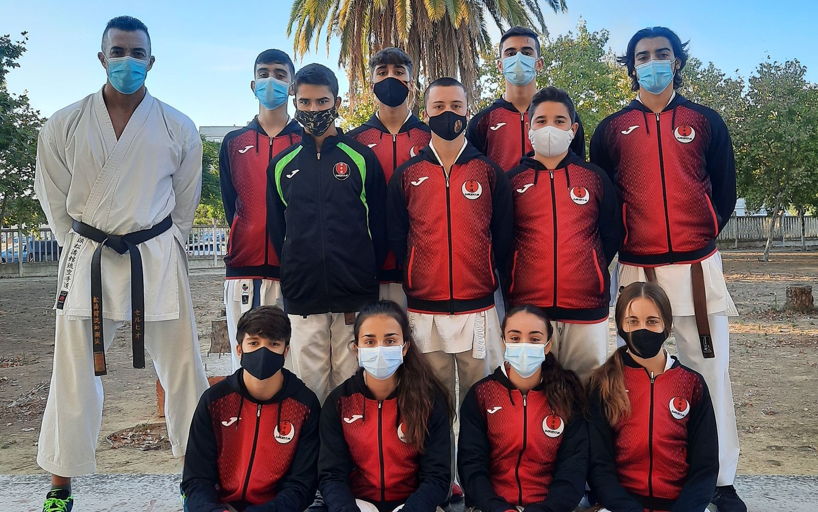 Sergio Pérez Salazar, junto a los alumnos que han participado en el Andaluz.