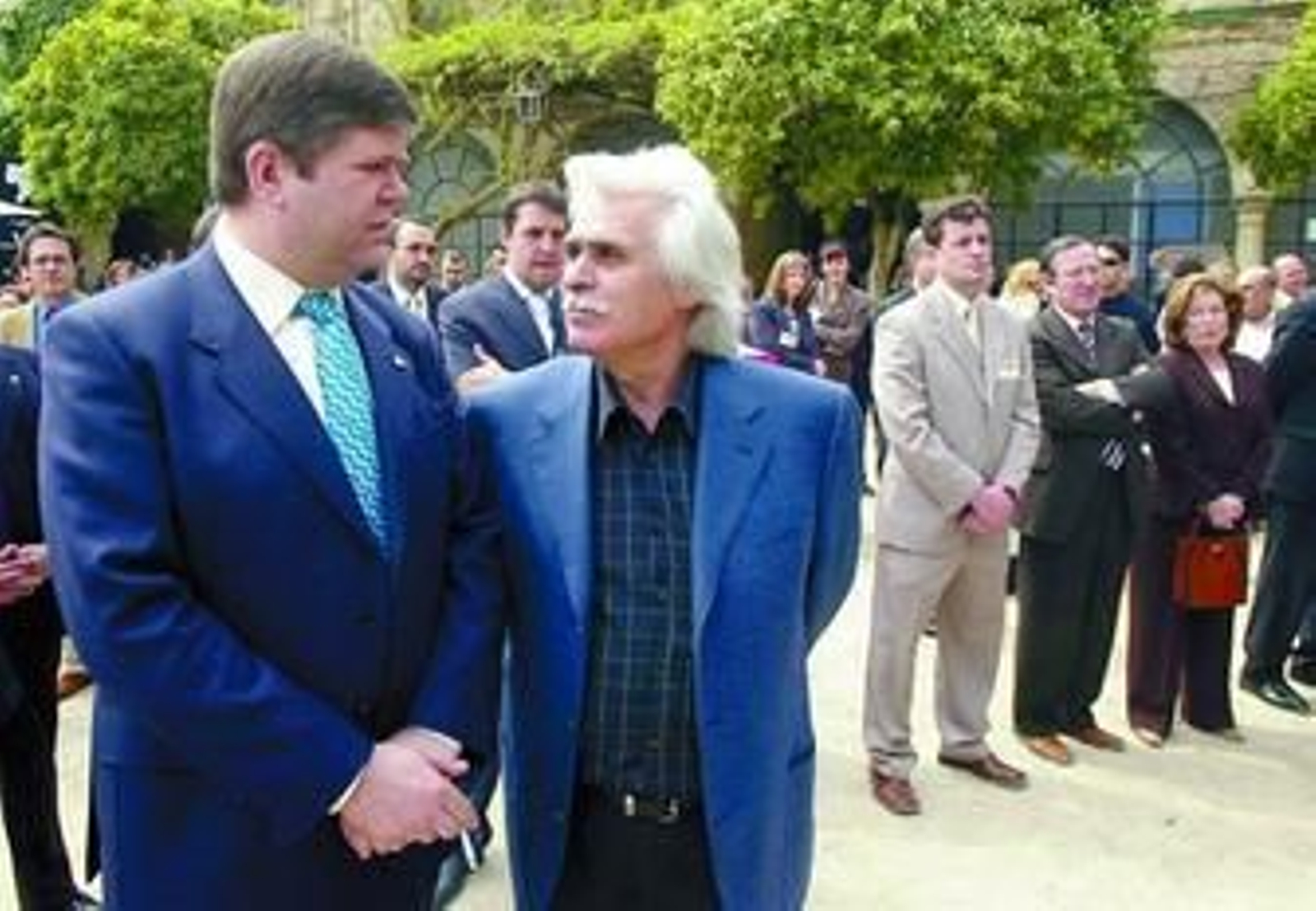 Francisco Jurado y Rafael Gómez, en la inauguración de Joyacor 2004.