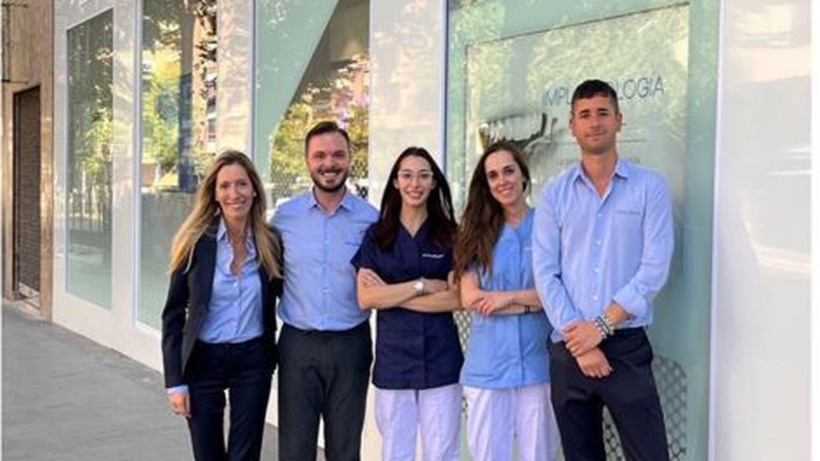 Vitaldent consolida su presencia en Andalucía con la apertura de dos nuevas clínicas dentales.