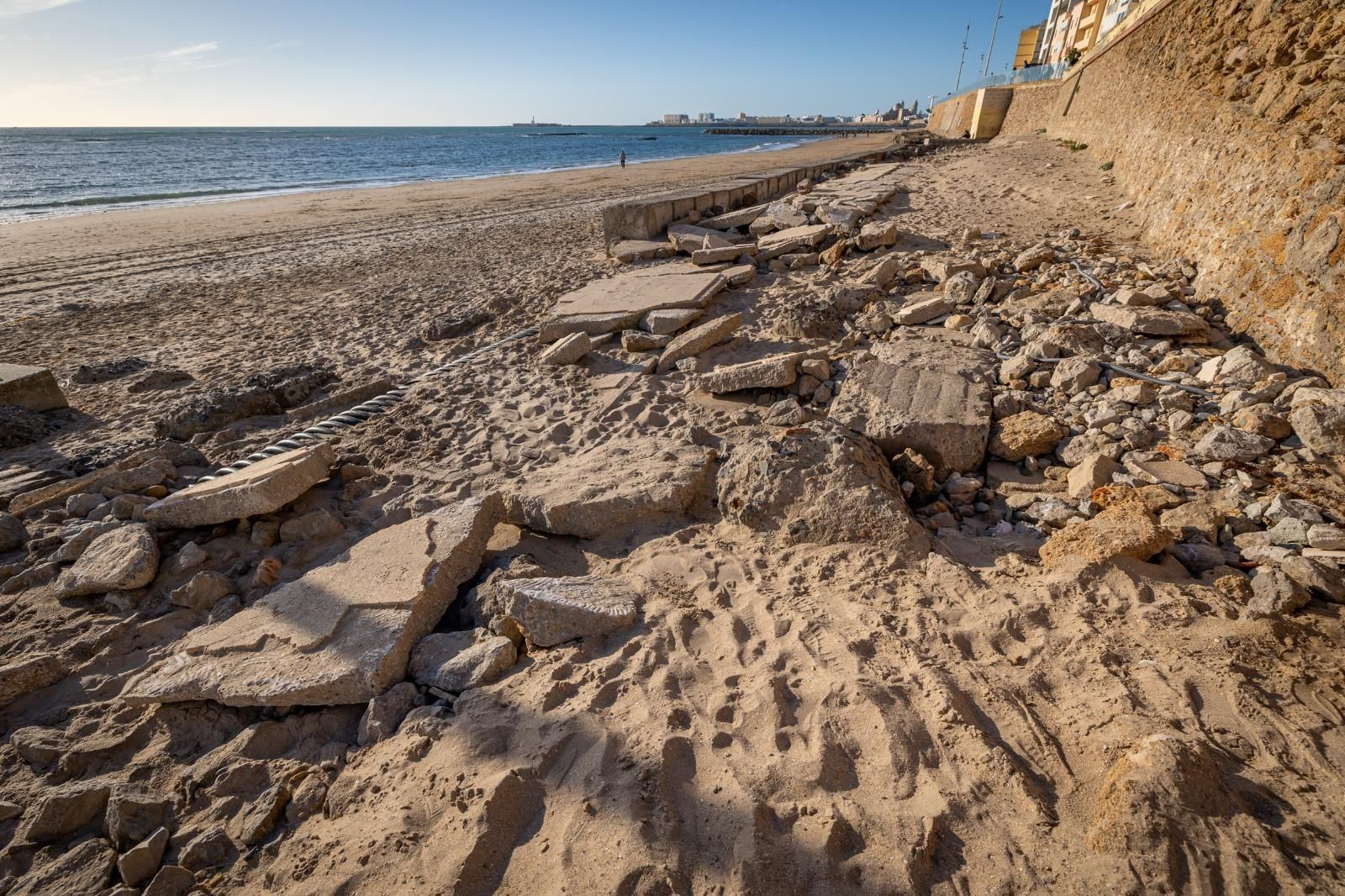 Las imágenes del lamentable estado de este tramo de la Playa Victoria