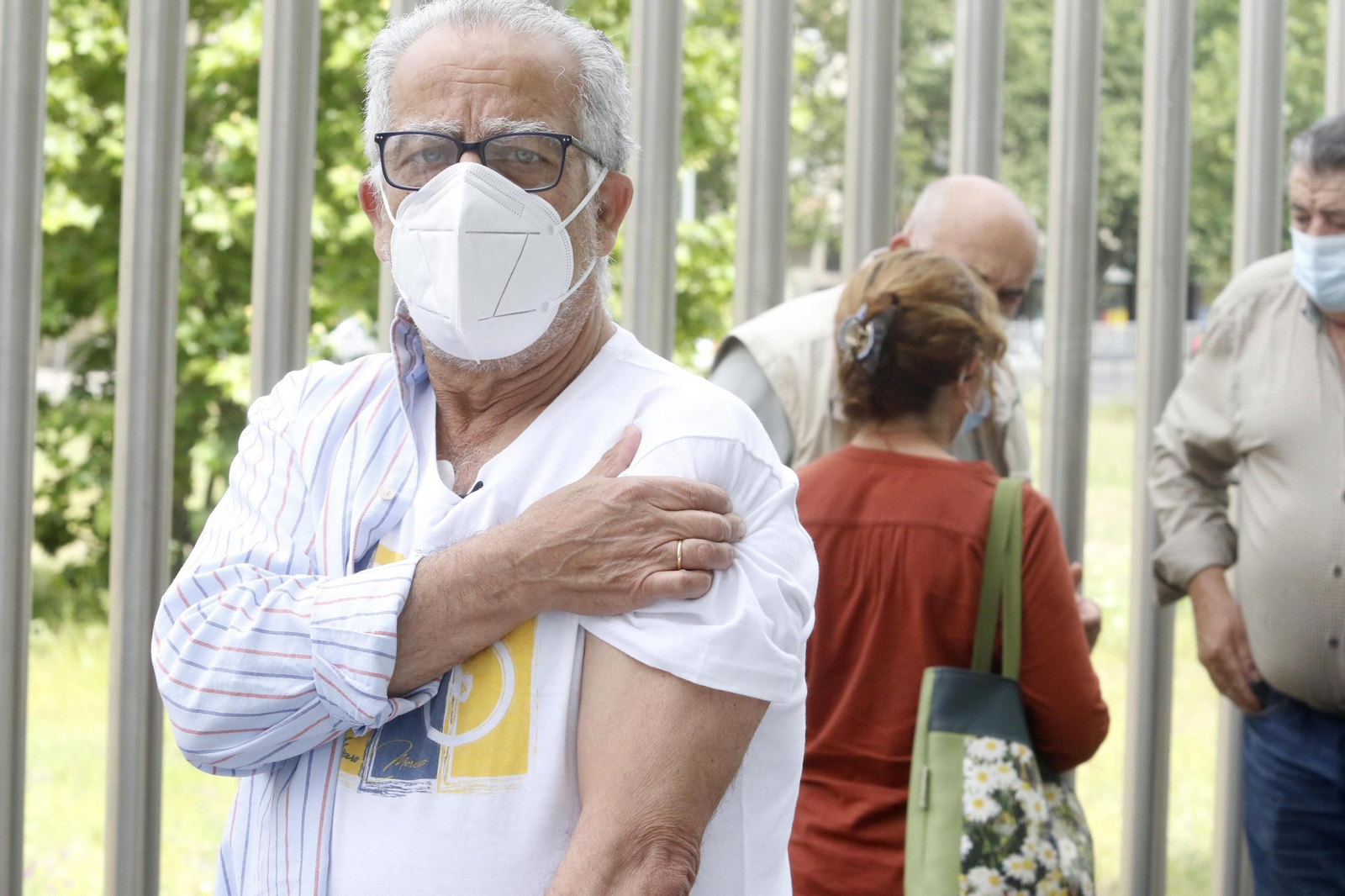 La ilusión de los primeros vacunados con Janssen en Córdoba para combatir el coronavirus, en imágenes