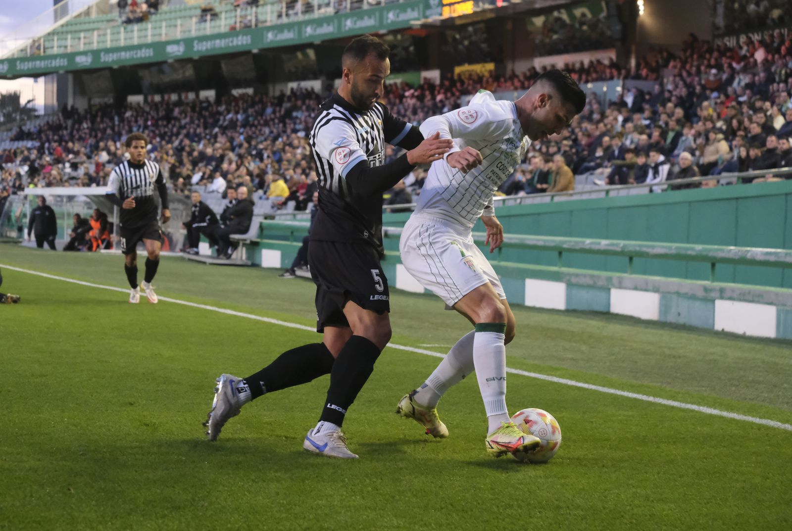 Las imágenes de la derrota del Córdoba CF ante la Balona en El Arcángel