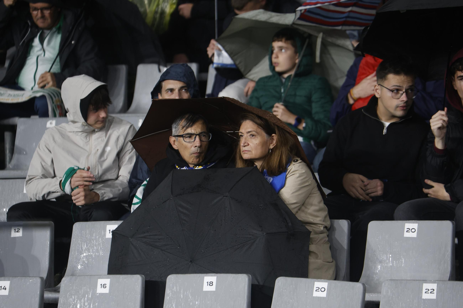 Las mejores fotos del ambiente en El Arcángel para el Córdoba CF - Deportivo