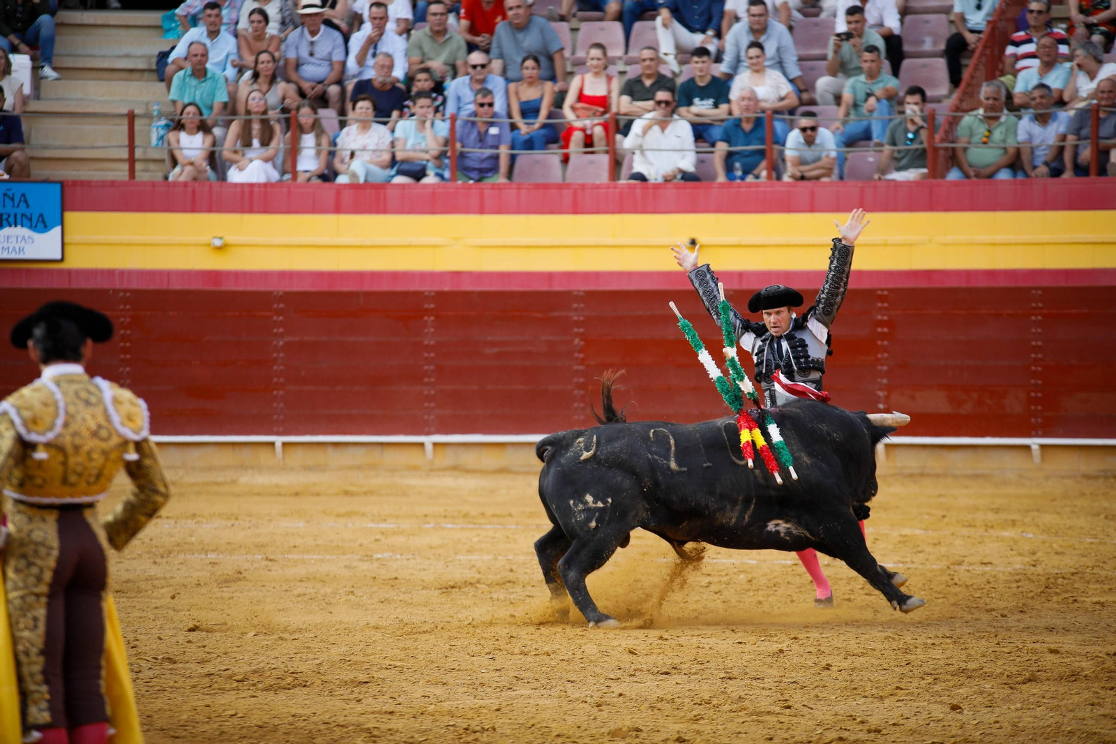 Imágenes de la corrida de toros en Roquetas de Mar