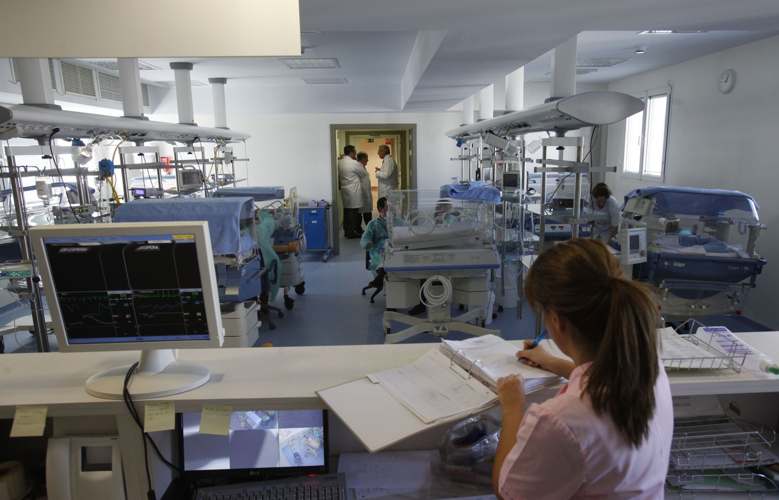 La sala de Neonatología del Hospital Quirón Sagrado  Corazón en Sevilla.
