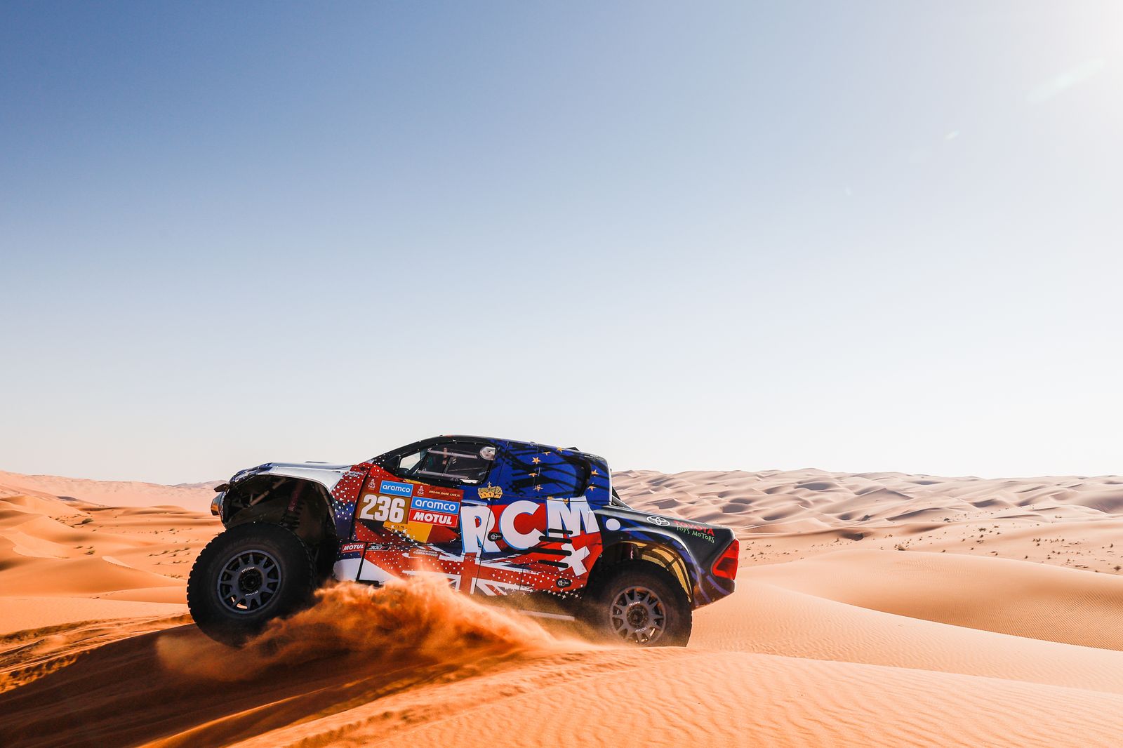 Las espectaculares imágenes del Dakar por las dunas