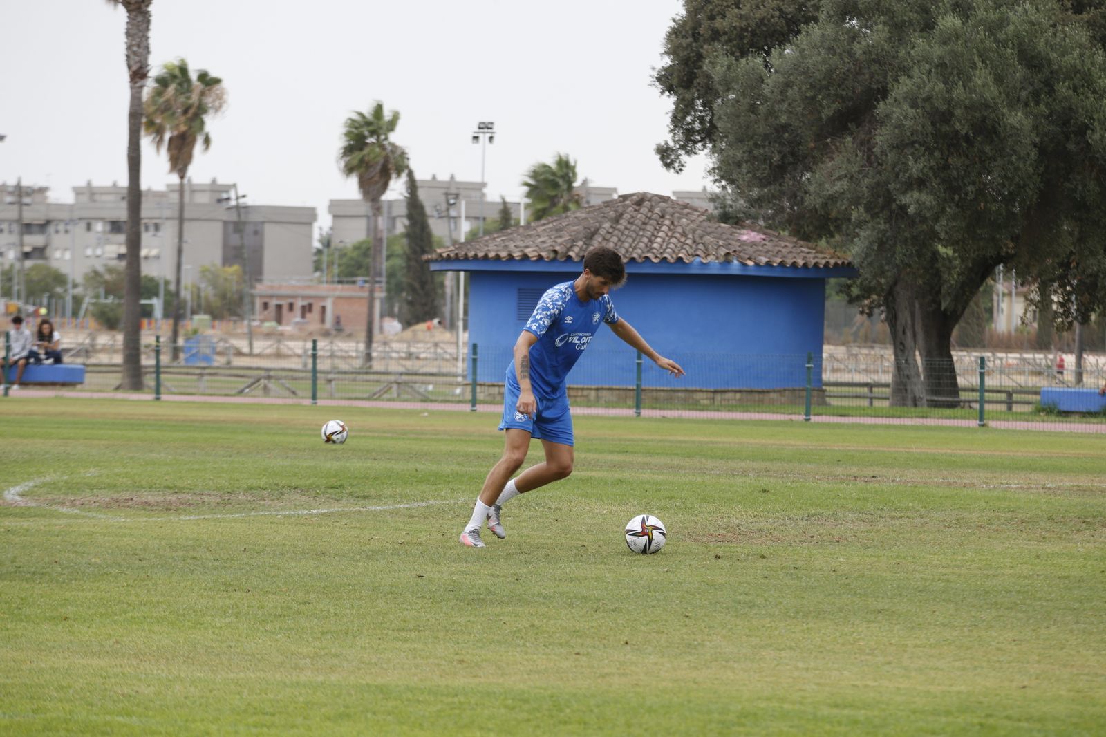 Goma ha entrenado este miércoles con sus compañeros.