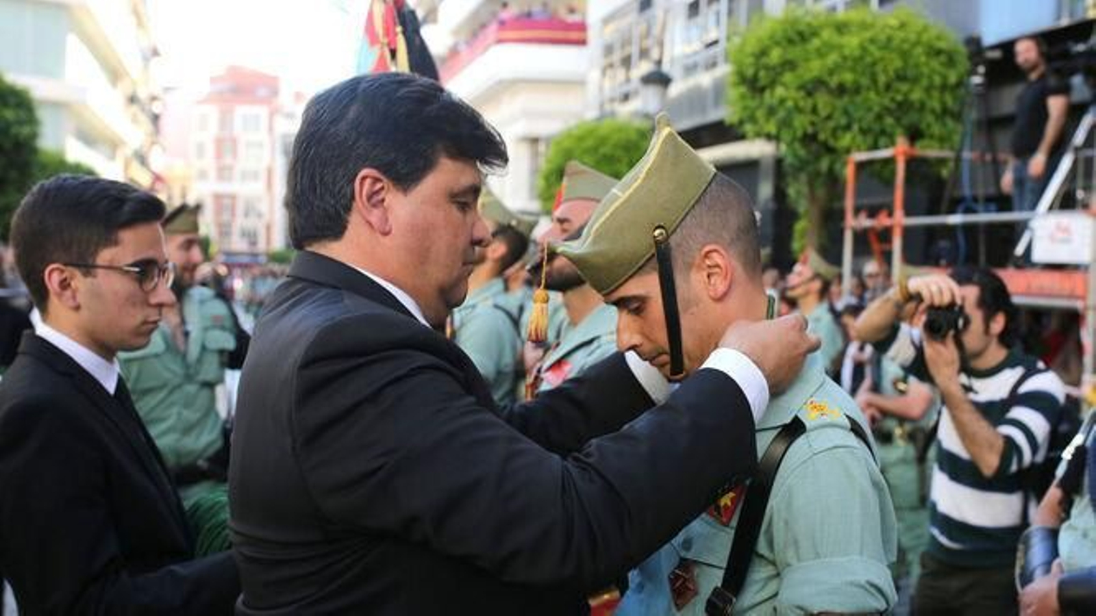 Así fue la procesión del Cristo de la Vera+Cruz acompañado por la Legión en el año 2019