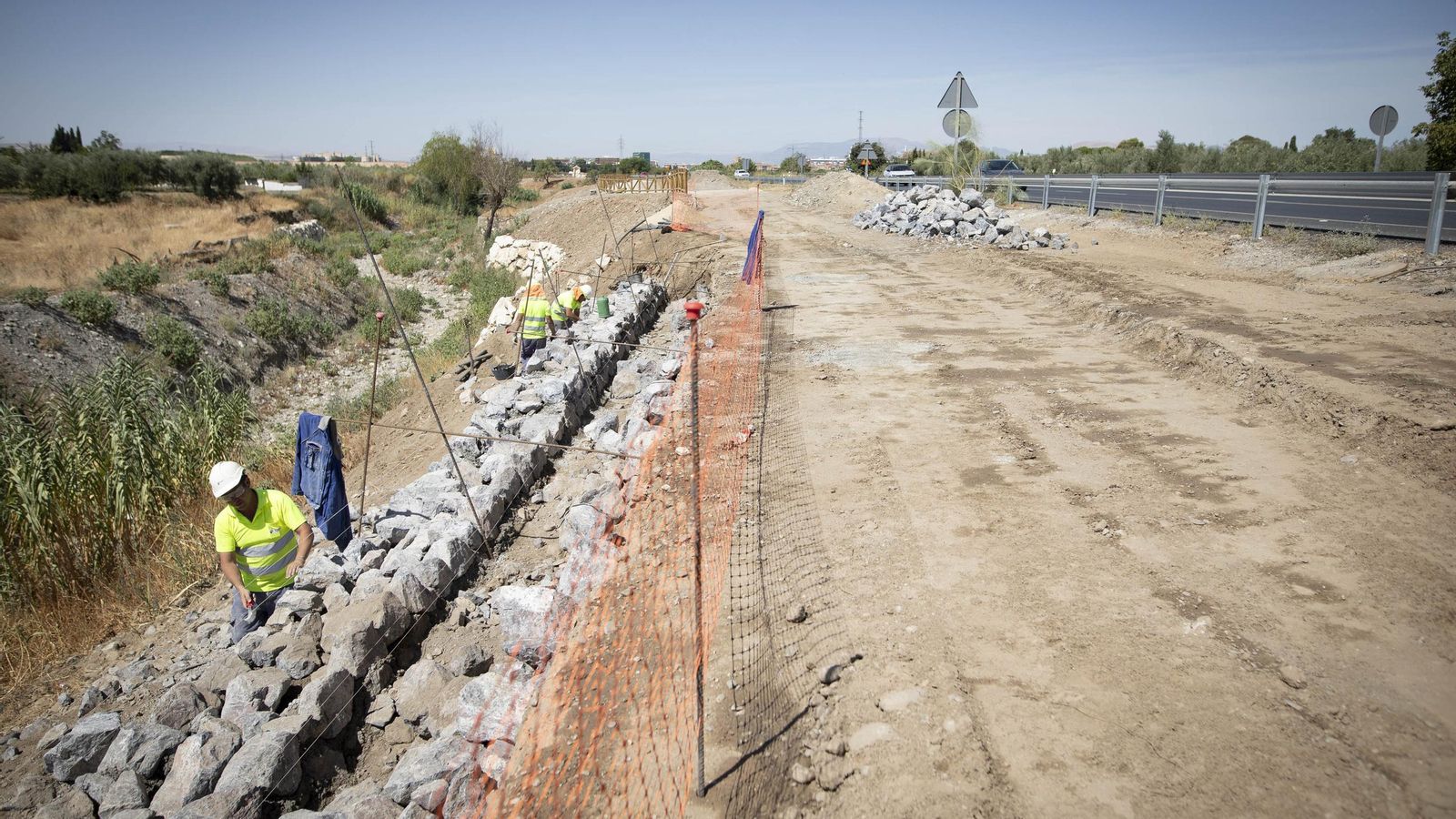 Los trabajos se desarrollan para renaturalizar el cauce y ofrecer un lugar para los ciudadanos
