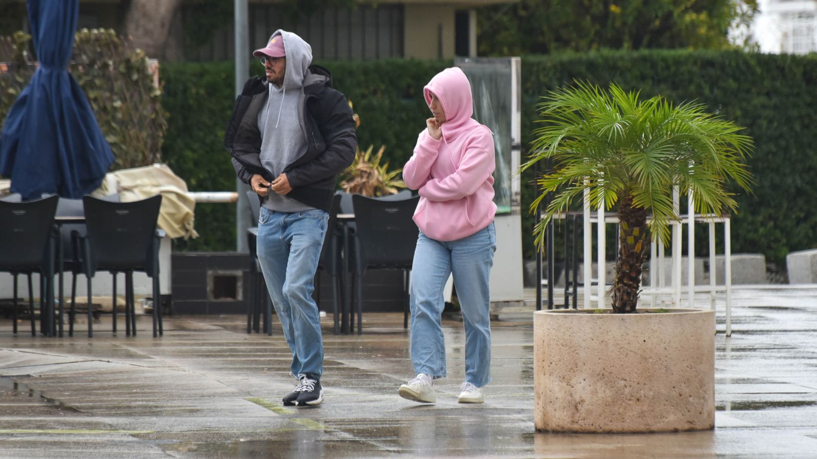 El paso de la borrasca Ciarán por Algeciras, en imágenes