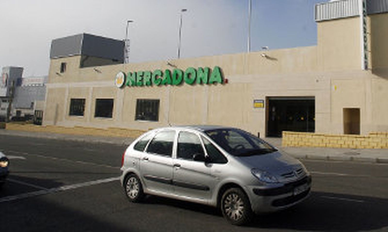 Mercadona creó 520 nuevos puestos de trabajo fijos en Andalucía durante 2012