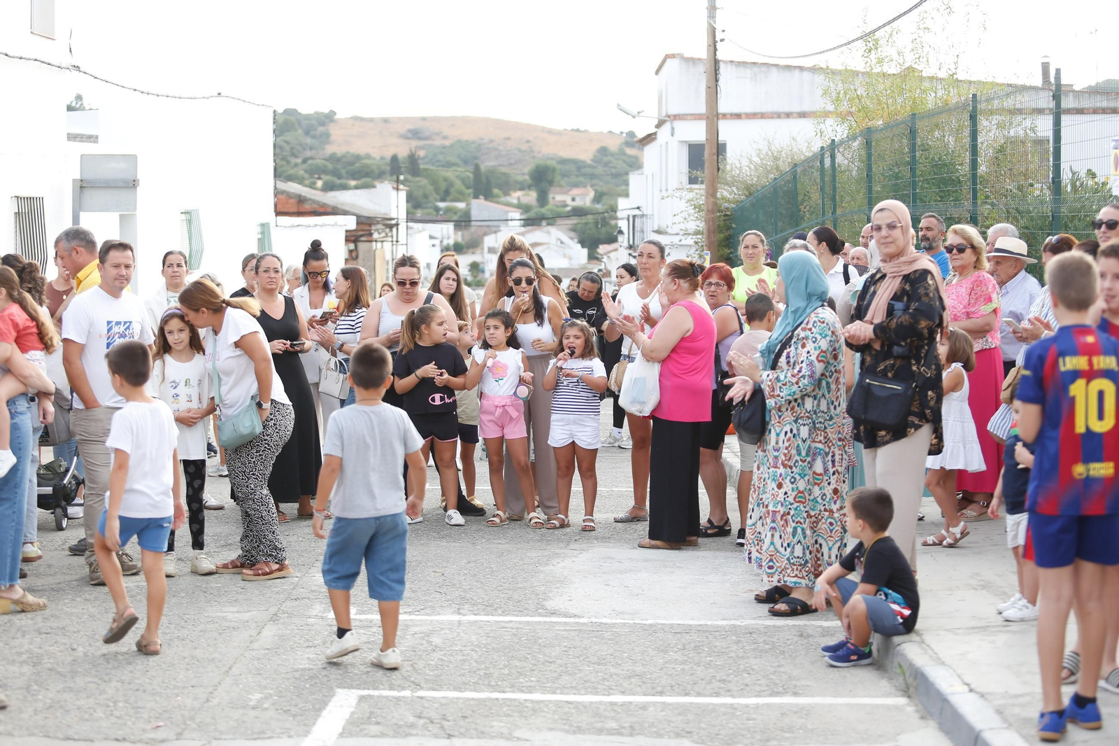 Manifestación de los alumnos y las familias del CEIP Aljibe de Jimena, en imágenes