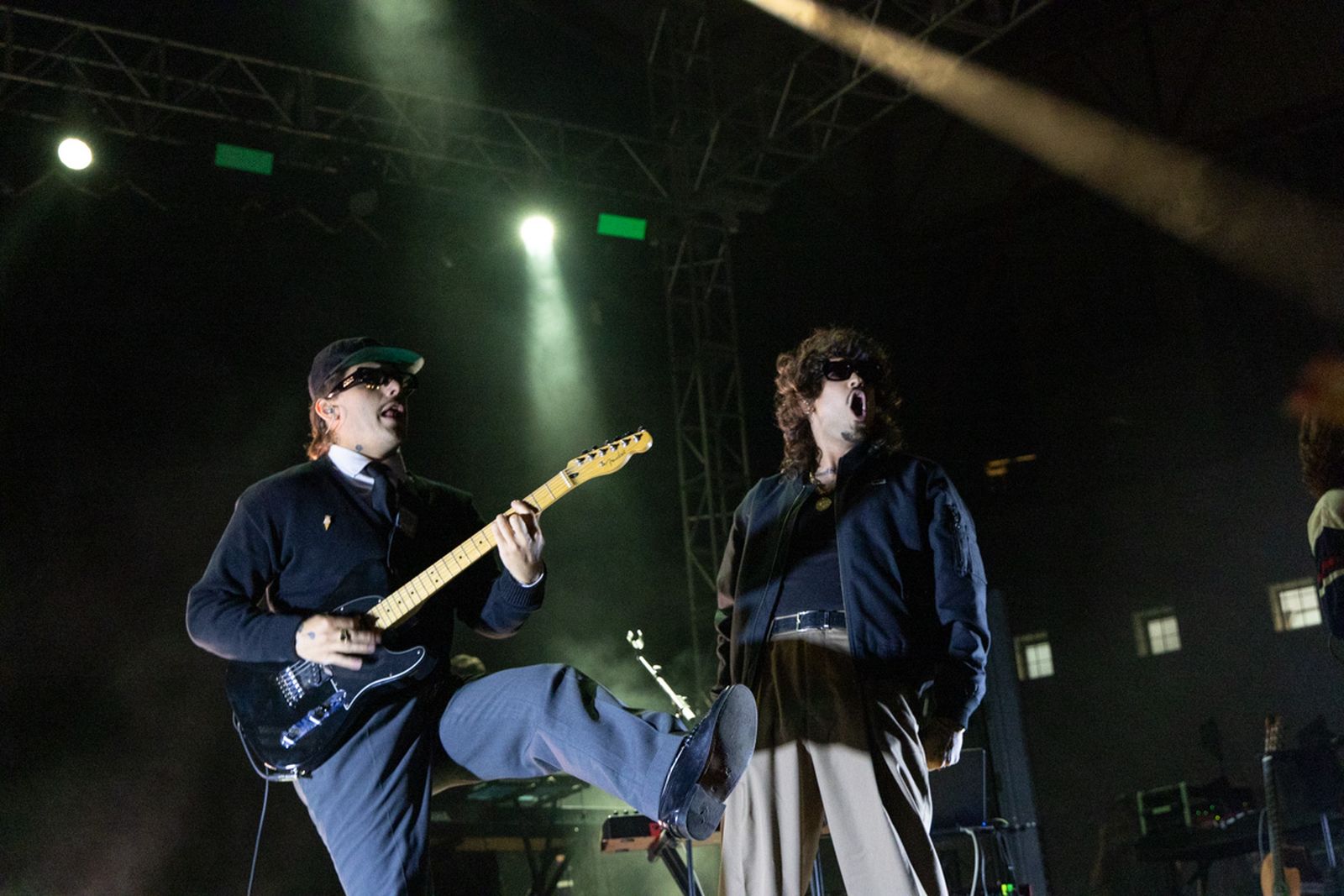 Feria de noche de San Lucas, Concierto de La Plazuela y La Mona Chita Rock, en imágenes