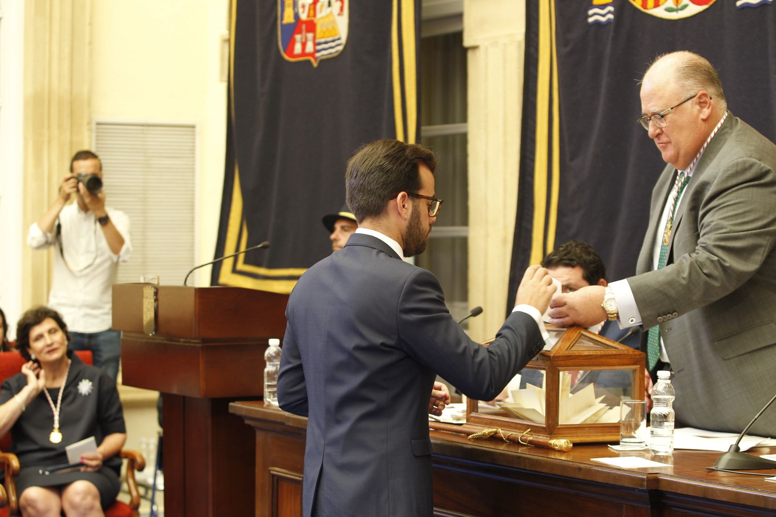 Pleno investidura Presidente Diputación de Almería. Javier Aureliano García