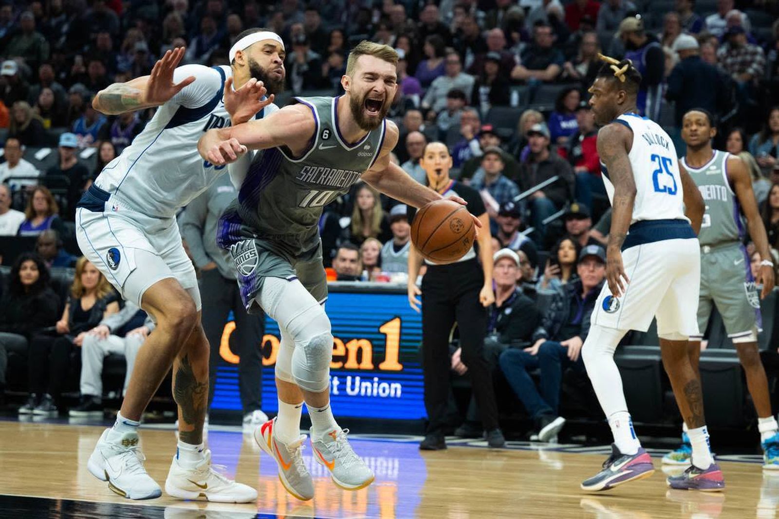 Domas Sabonis, ante Dallas.
