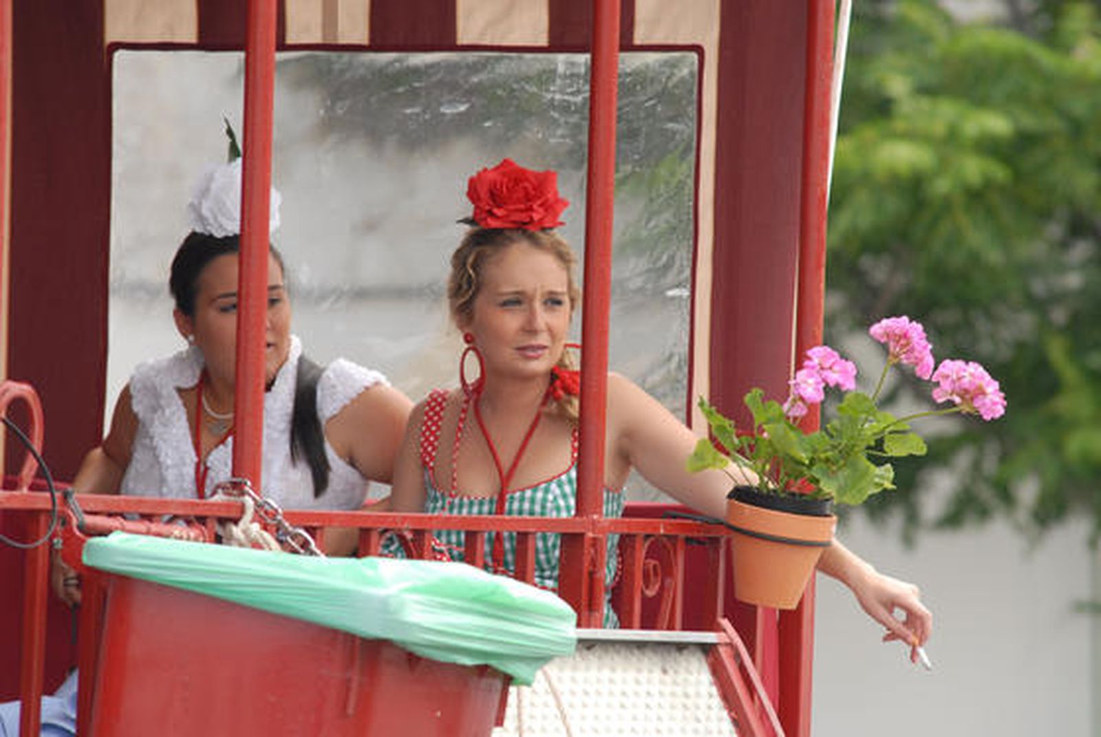 Los rocieros chiclaneros fueron los primeros en salir. /Paco Periñán