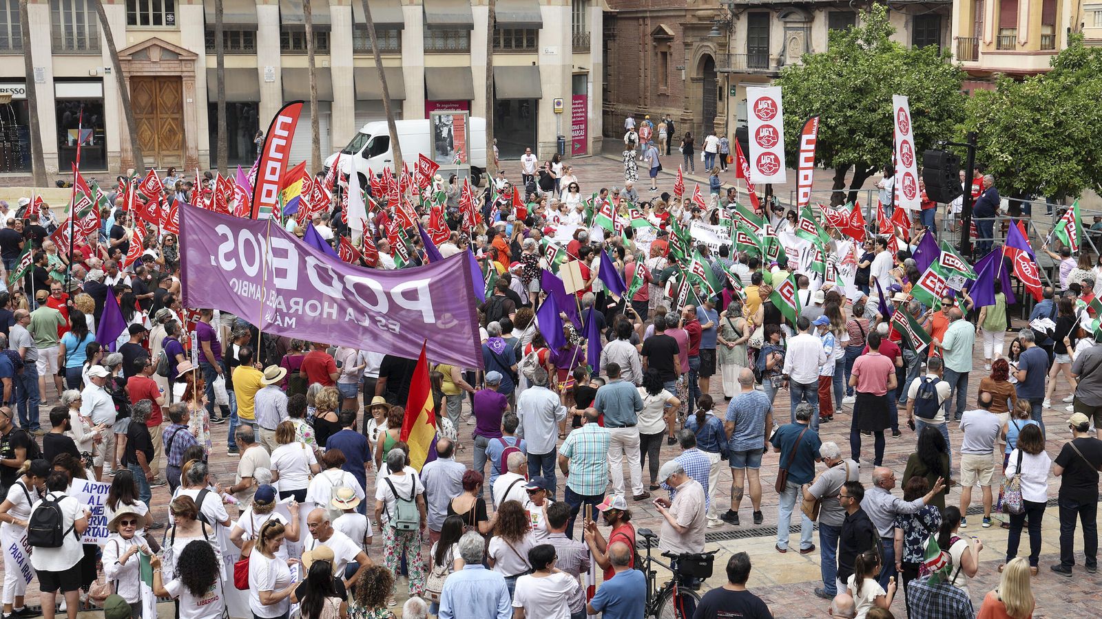 Los manifestantes entrando a la Plaza de la Constitución.