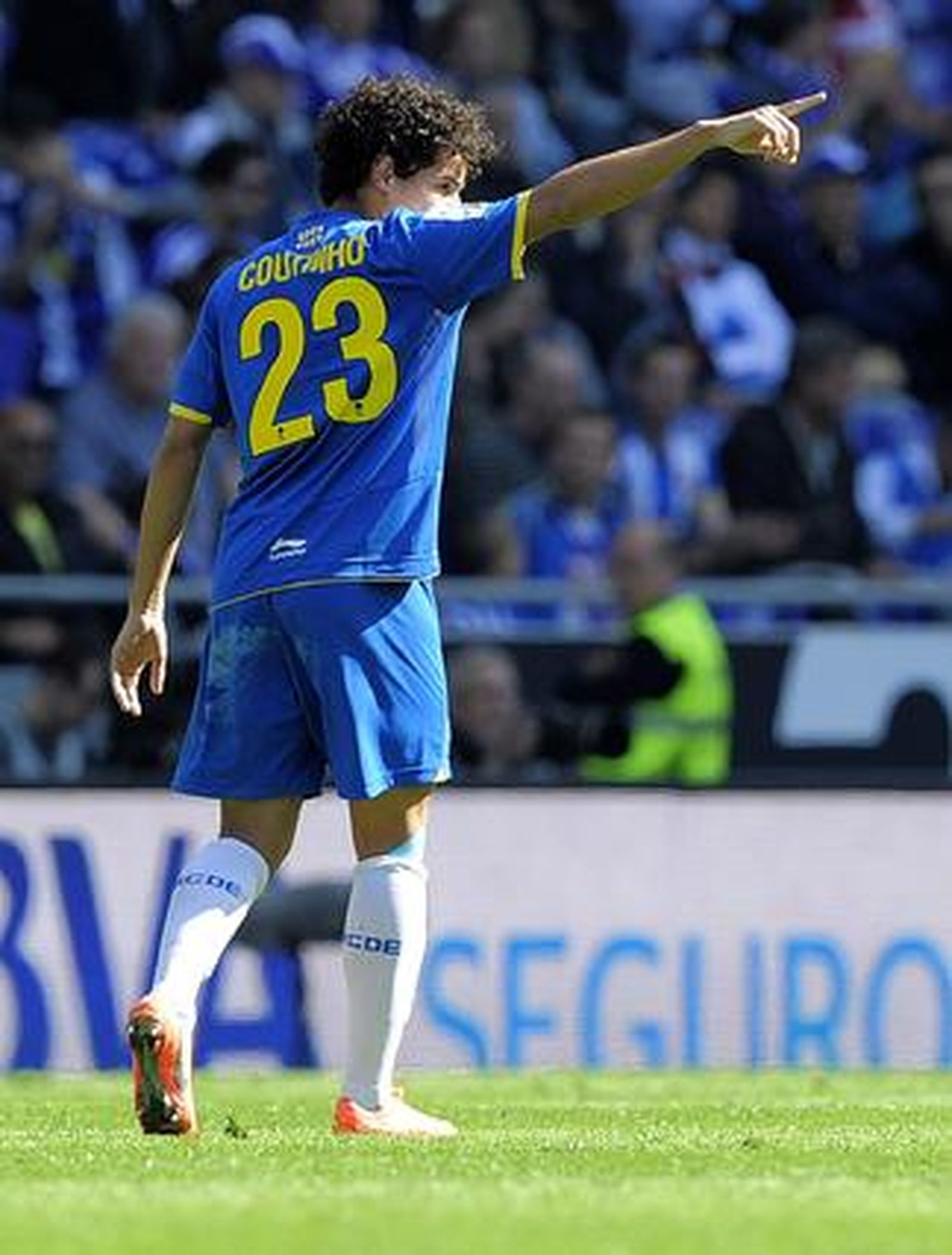 El Málaga remonta un partido, esta vez uno que se había puesto muy complicado, para igualar con el Valencia en la tercera plaza.  


Foto: EFE
