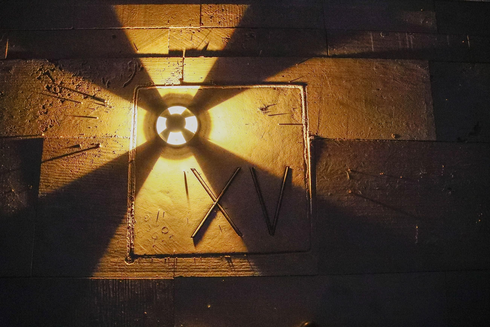 Las mejores imágenes del encendido de luces en el Cerro de San Cristobal de Almería