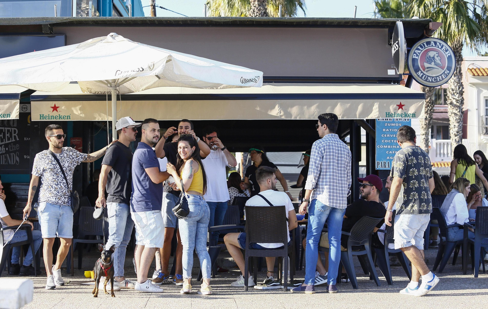 Pedregalejo por la tarde, en el primer día de la fase 1 de la desescalada en Málaga