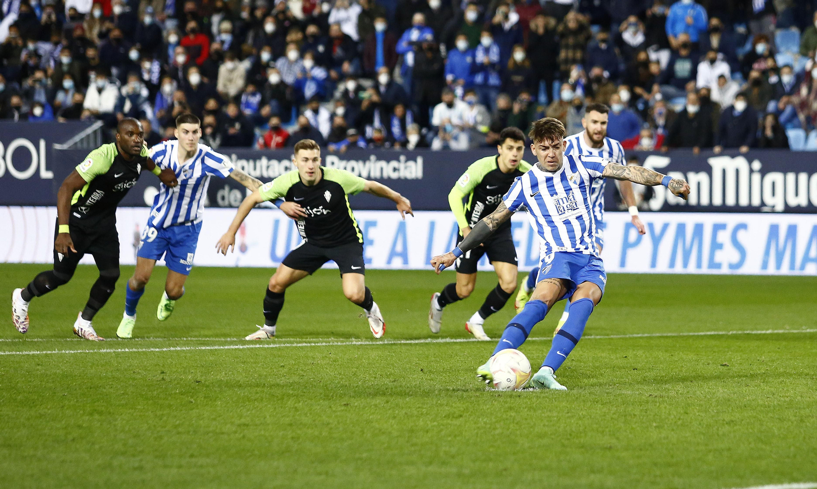 Las fotos del Málaga CF-Sporting de Gijón