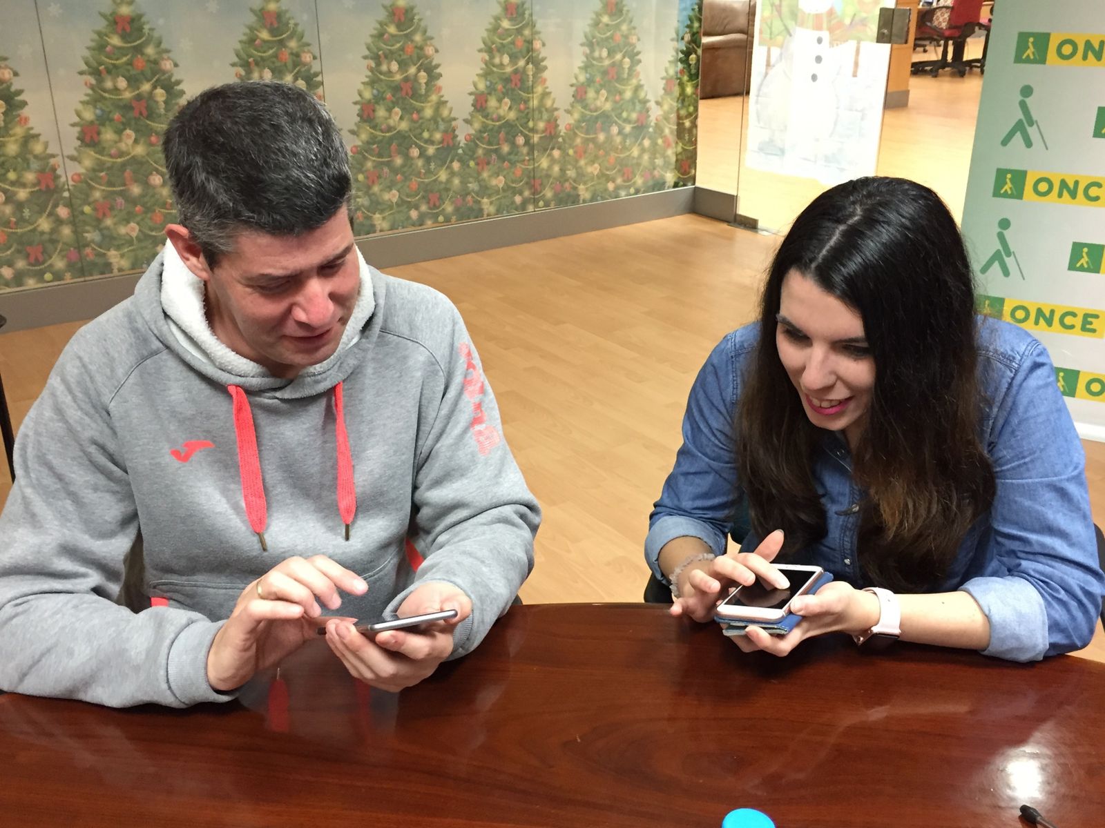 En el acto se quiso llamar la atención del sector de los videojuegos en favor de estas necesidades especiales.