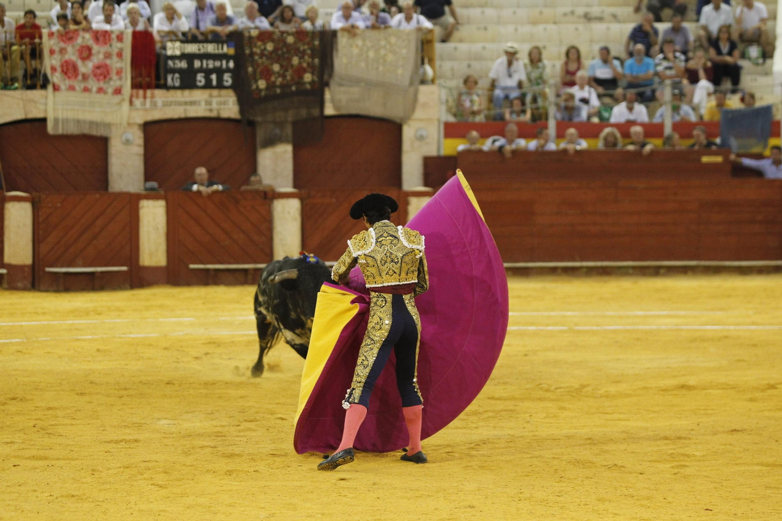 Fotogalería Primera Corrida de Toros. Feria de Almería 2019