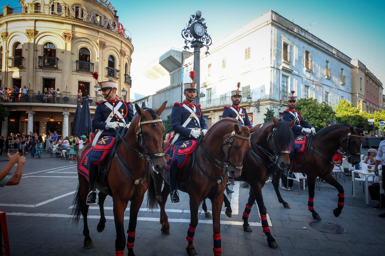 Búscate en la Parada Hípica por el 50 aniversario de Real Escuela en Jerez