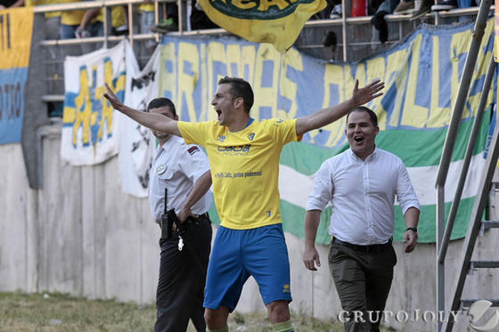 El Cádiz golea a La Roda (4-1) y vuelve al cuarto puesto gracias a la derrota del Guadalajara

Foto: Fito Carreto