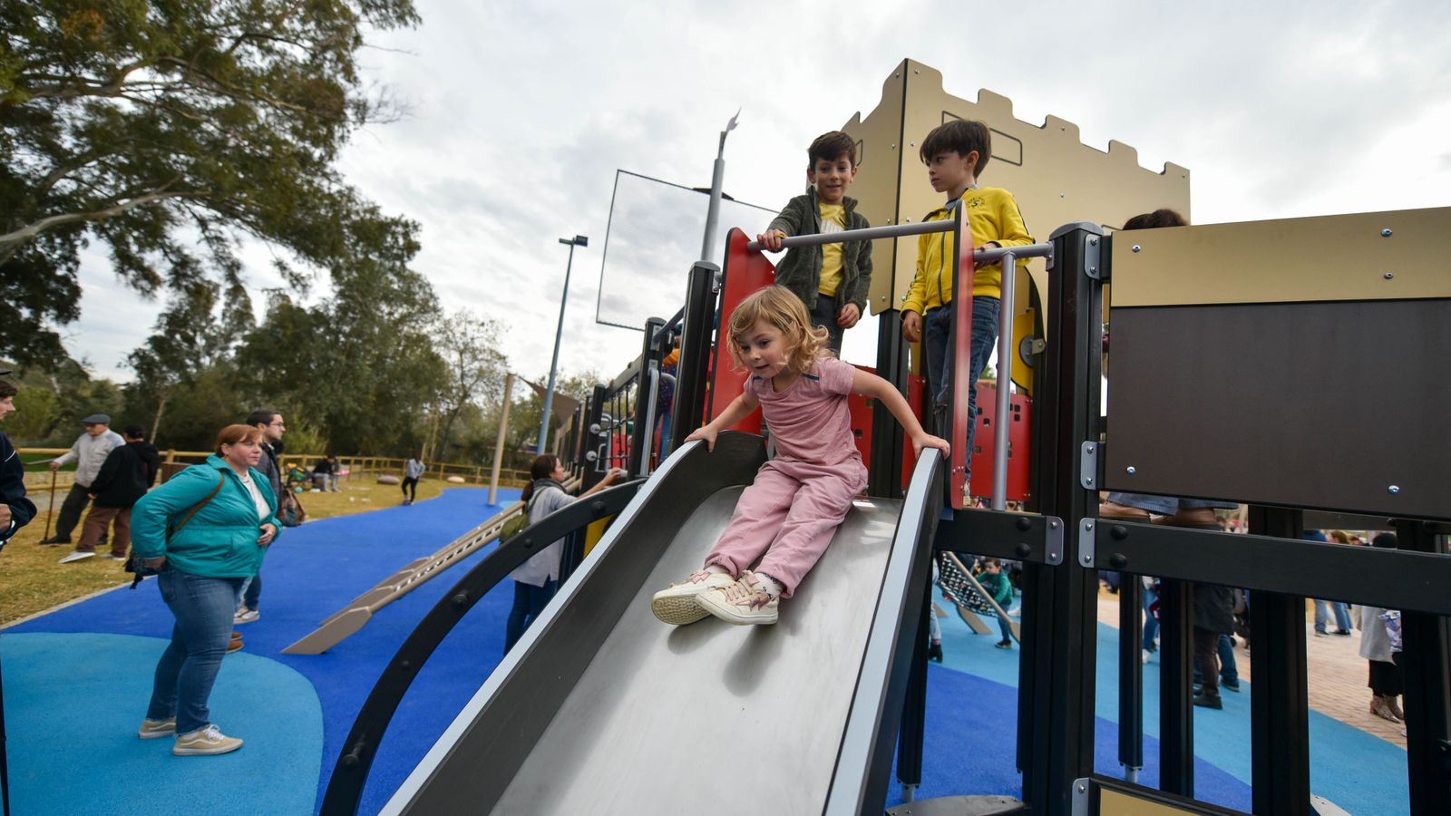 La inauguración del parque Barbésula en Guadiaro, en imágenes