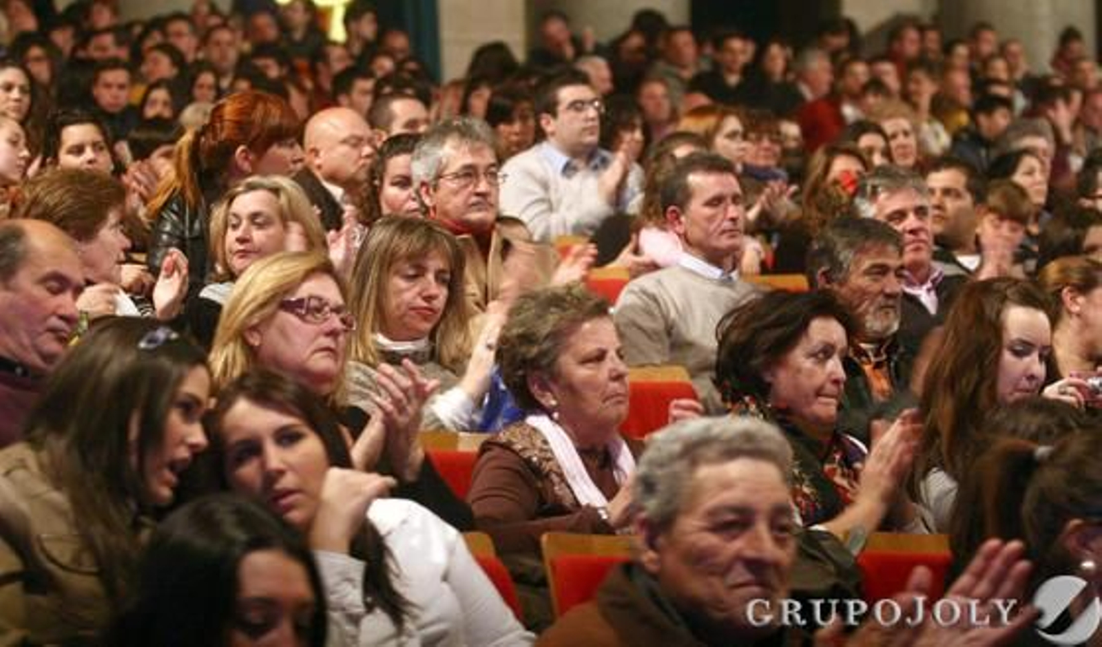 Las bandas de la Salud y el Nazareno llena de música cofrade la Casa Colón en un concierto patrocinado por 'Huelva Información'.

Foto: Josue Correa