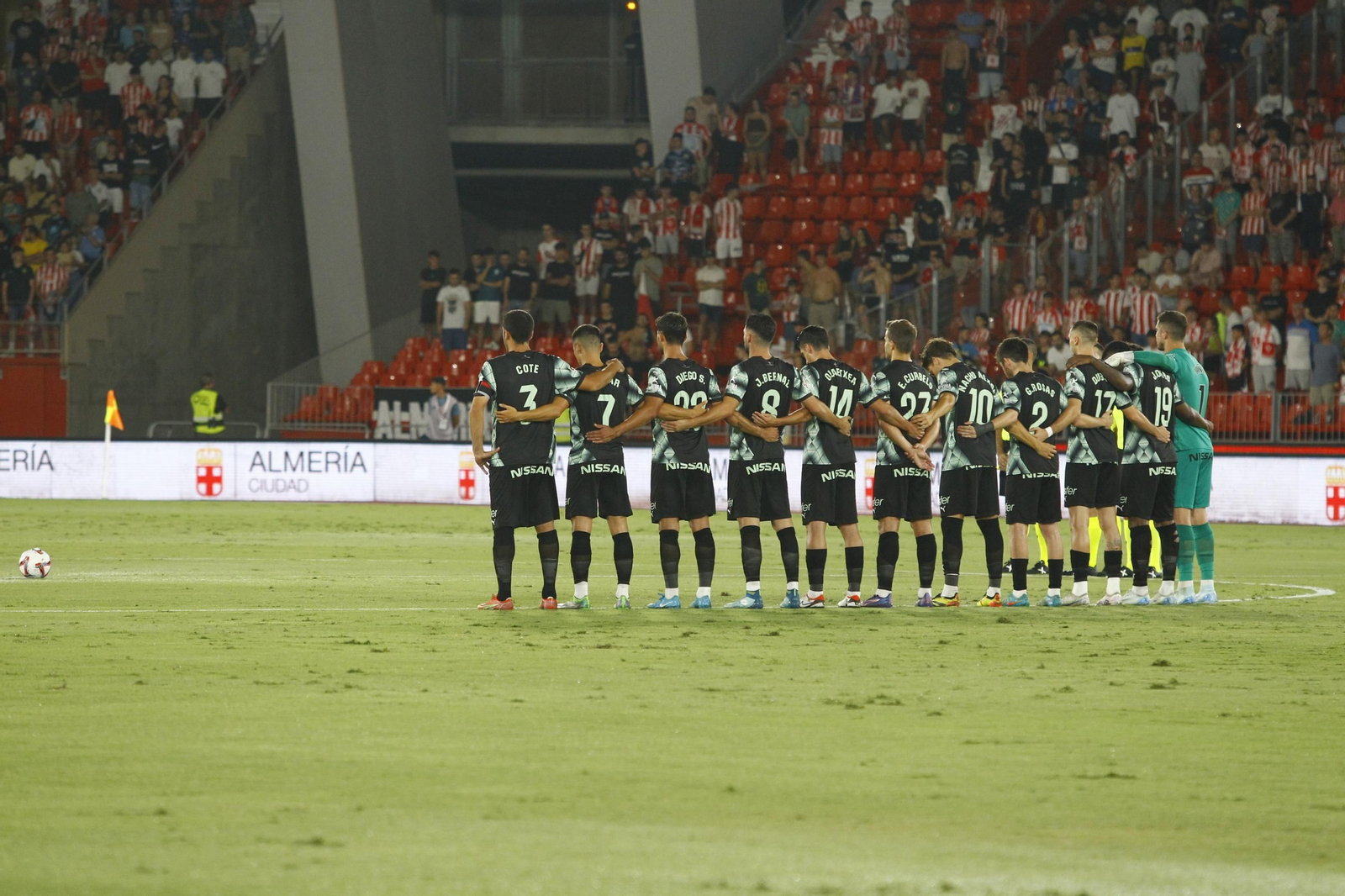 El partido U.D. Almería-Sporting de Gijón, en imágenes
