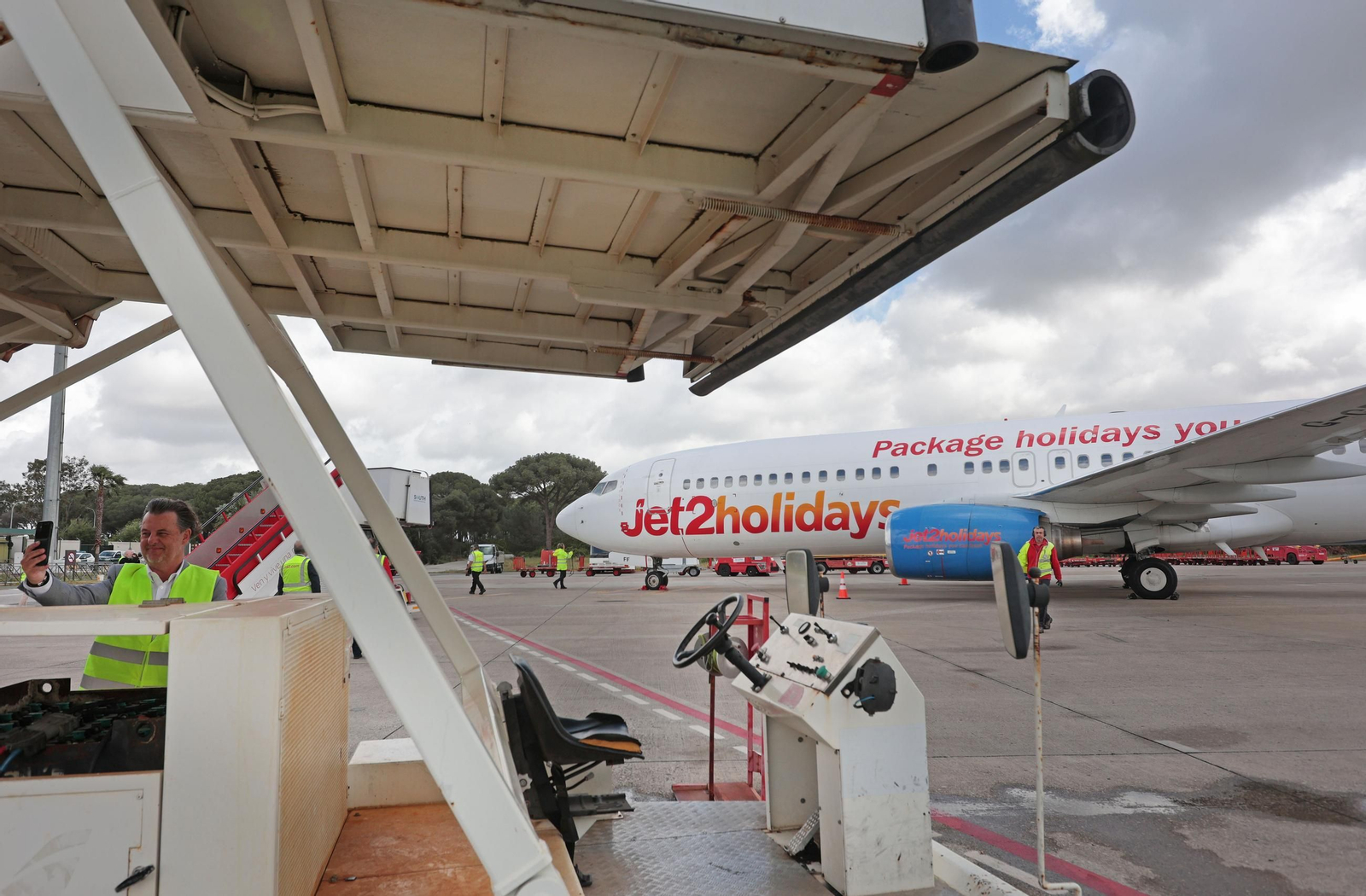La llegada del primer vuelo de Jet2 al aeropuerto de Jerez en imágenes