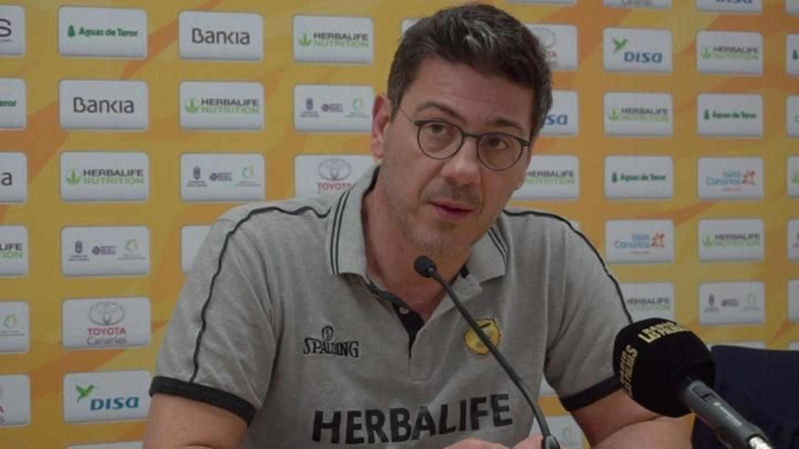 Katsikaris durante la rueda de prensa previa al partido.