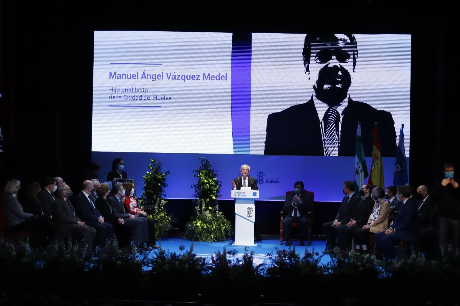 El catedrático Manuel Ángel Vázquez Medel, nombrado hijo predilecto de Huelva.