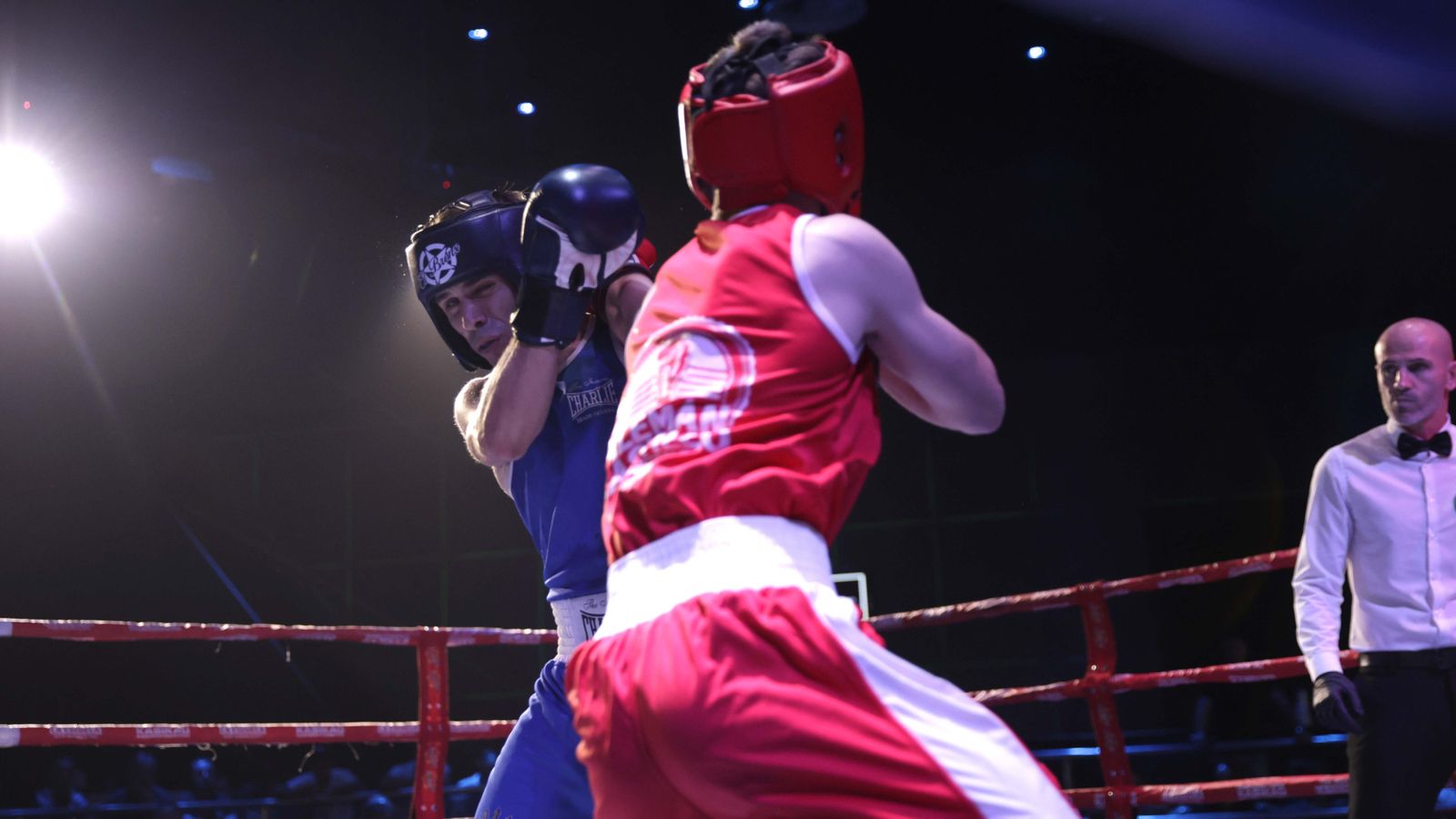 Las fotos de la VII Fight Night del Club Don Principe en San Roque