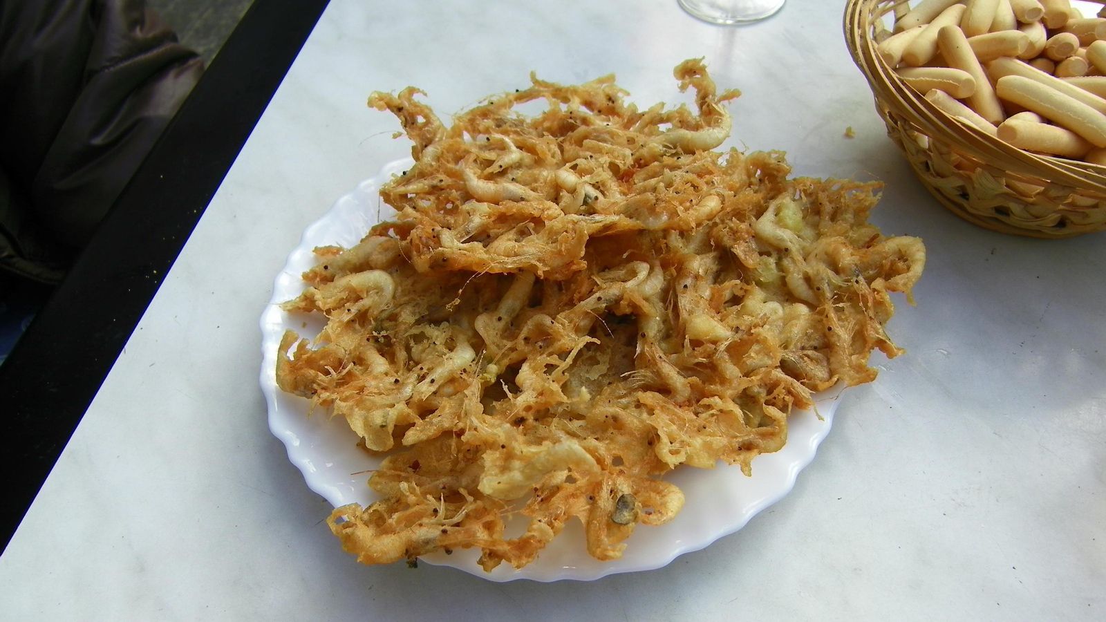 Tortilla de Camarones del Bar León.