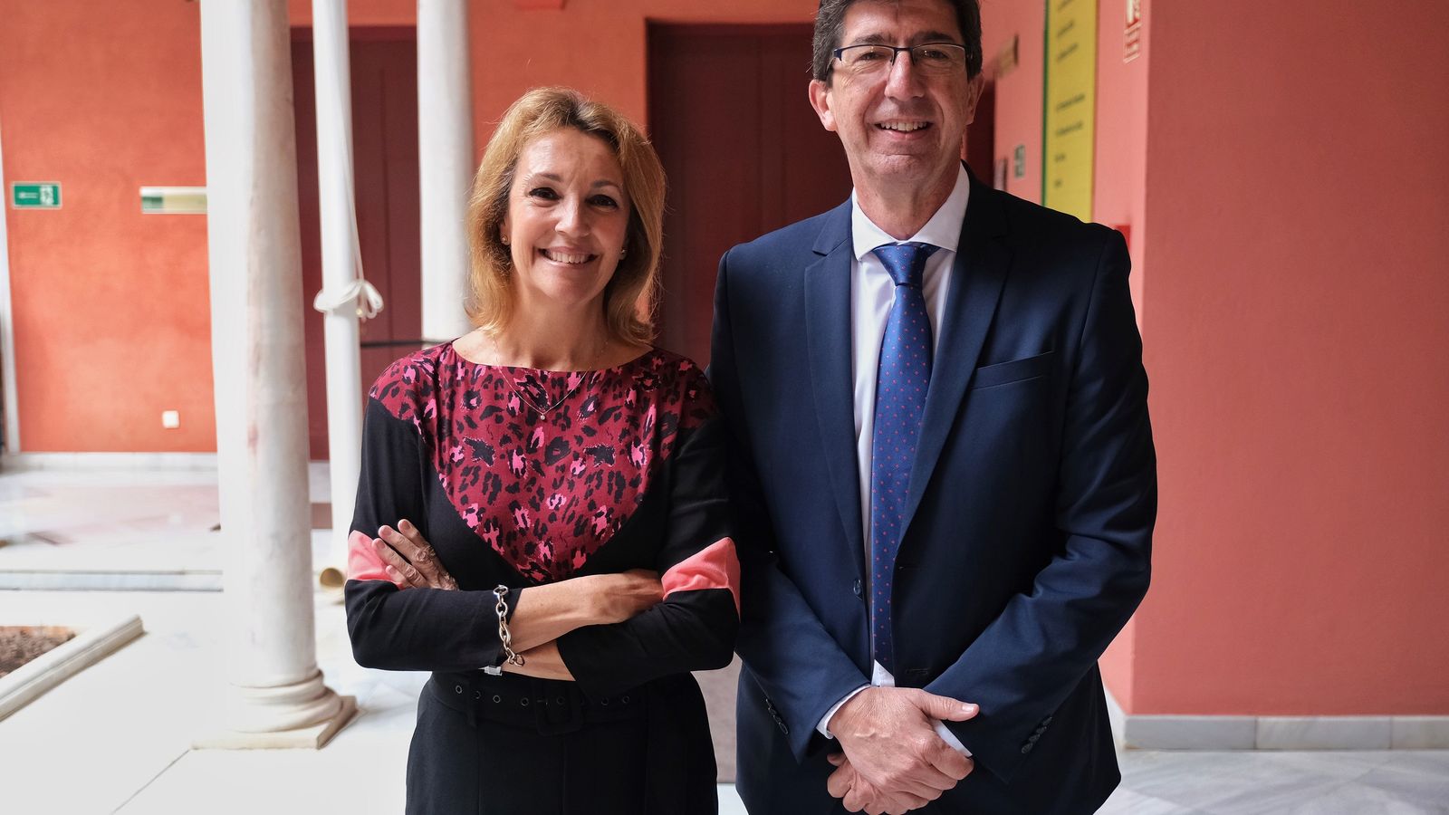 Juan Marín con la secretaria general de Justicia María José Torres.