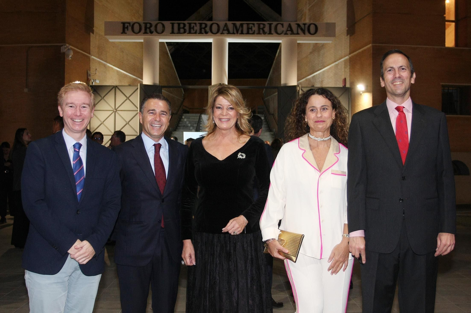 Imágenes de la recepción a los invitados a la gala del 40 aniversario de Huelva Información