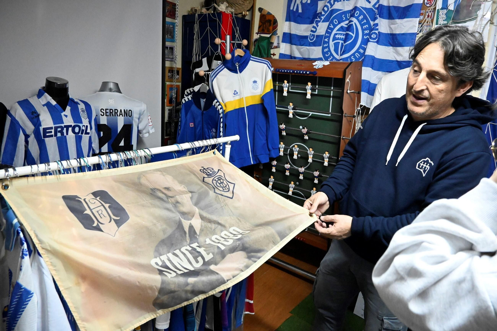 La colección de camisetas del Recreativo de Huelva de Edu Calero, en imágenes